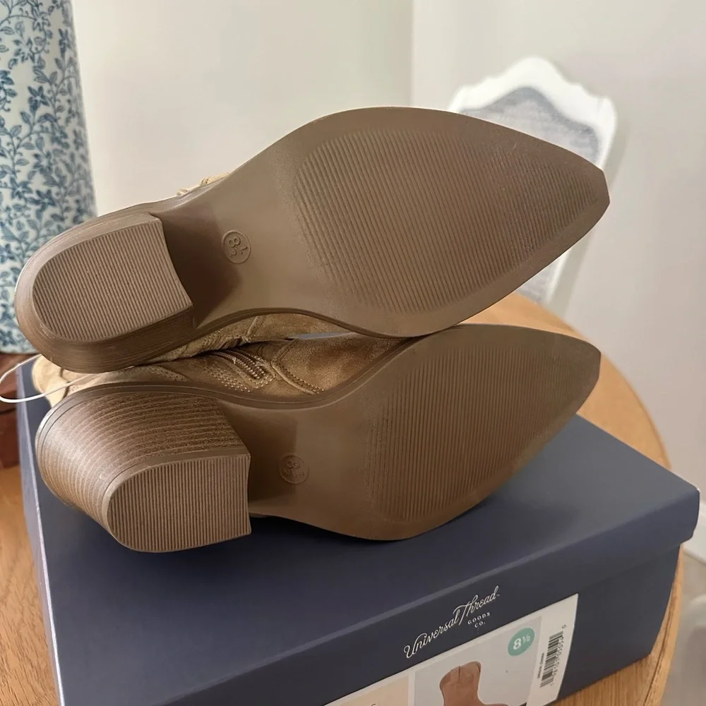 Universal Thread Beige Heeled Boots - Picture 5 of 5
